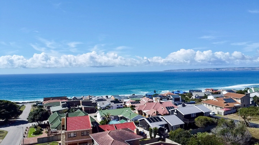 4 Bedroom Property for Sale in Reebok Western Cape